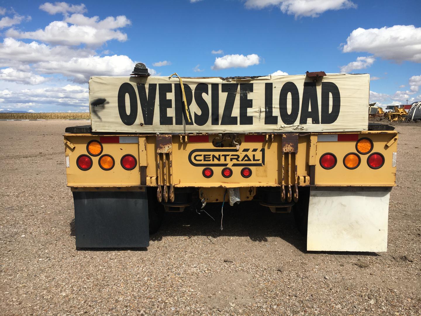 ./imagenes/INVOICE/2019/17190/LOW BOY TRAIL KING TK120HD6-523 (9).JPG